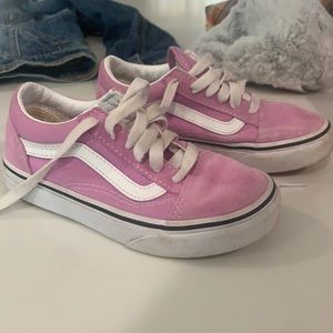 Girls size 12.5 vans , light purple suede, play condition